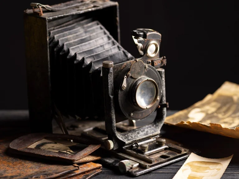 Asya Antik'te Her Eser Geçmişten Gelen Bir Fısıltı Uzak Diyarlardan Getirilmiş Bir Hikaye