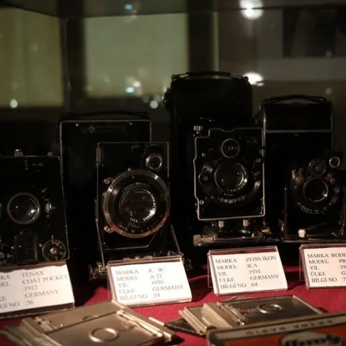 FOTOGRAF MAKİNALARI & ÜRÜNLERİ